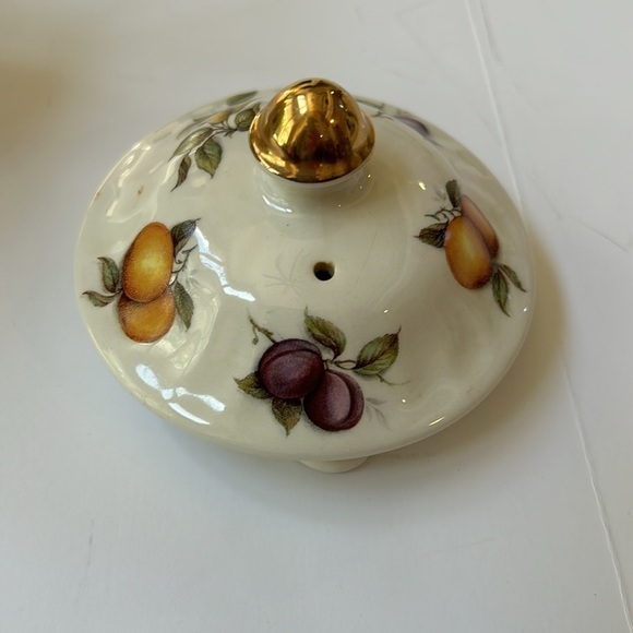 Windsor England Fruit Gold Trimmed Tea Pot - Picture 4 of 13